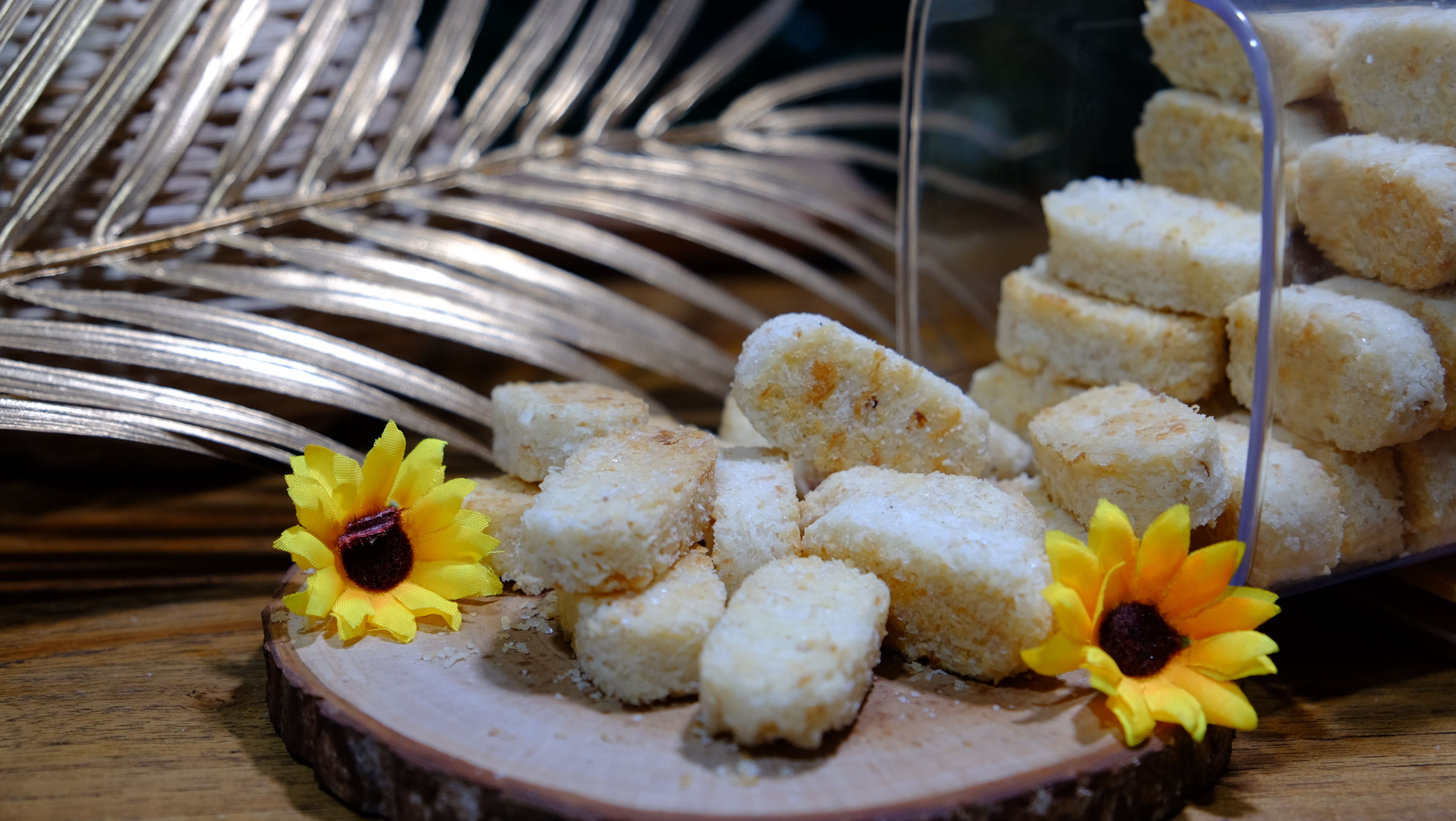 Coconut Sagon Cookies